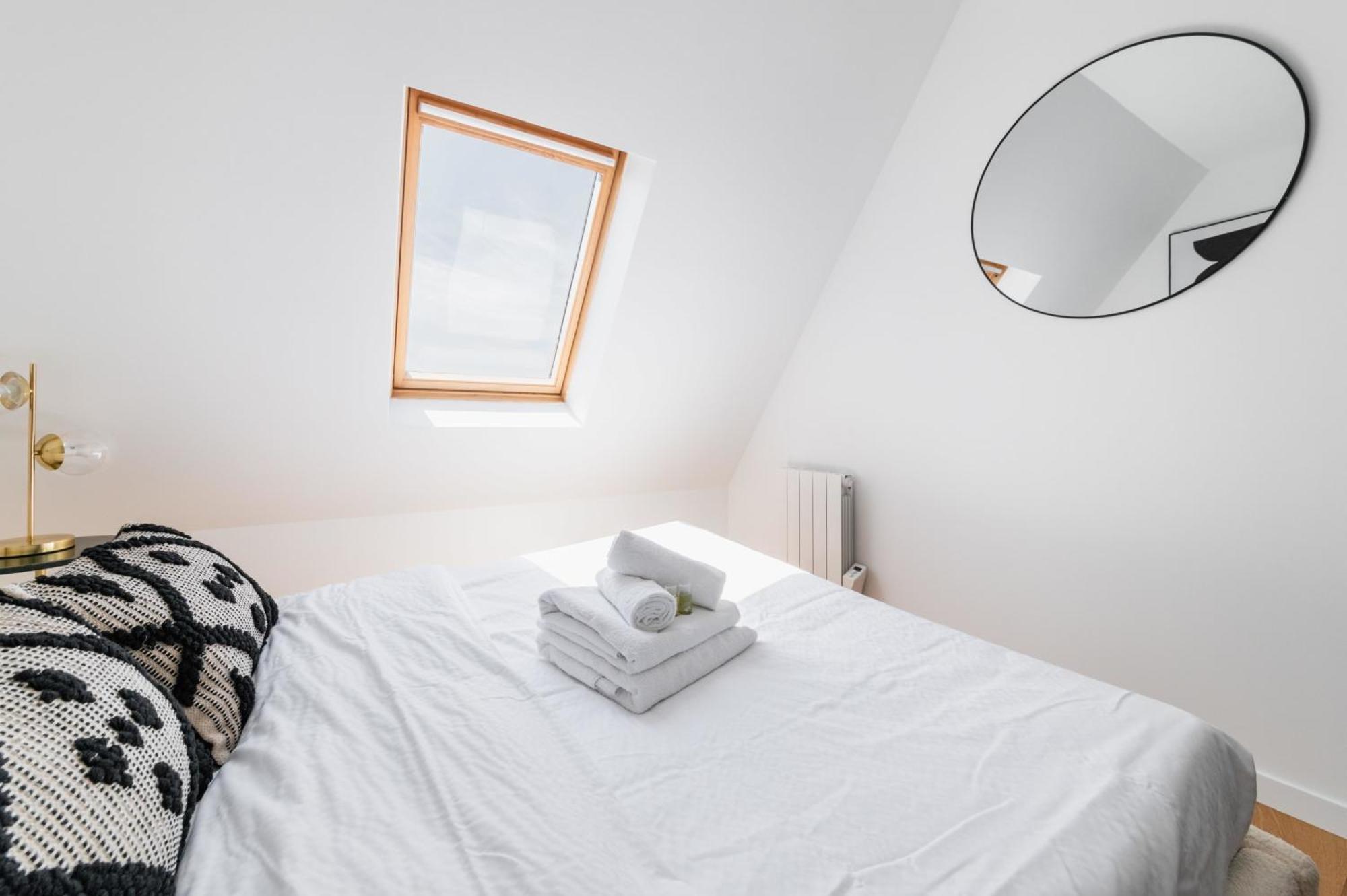 2 Pieces Refait A Neuf Dernier Etage - Paris 19 - 4P - Flat-Guest Apartment ภายนอก รูปภาพ